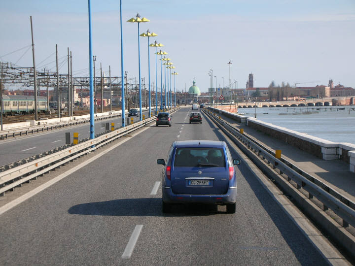 30.jpg (72066 �o�C�g)